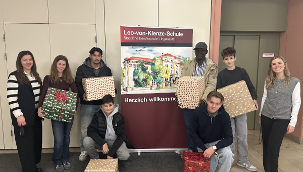 Erste Weihnachtstrucker-Aktion erfolgreich verlaufen